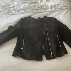 Black fur lines Zara jacket